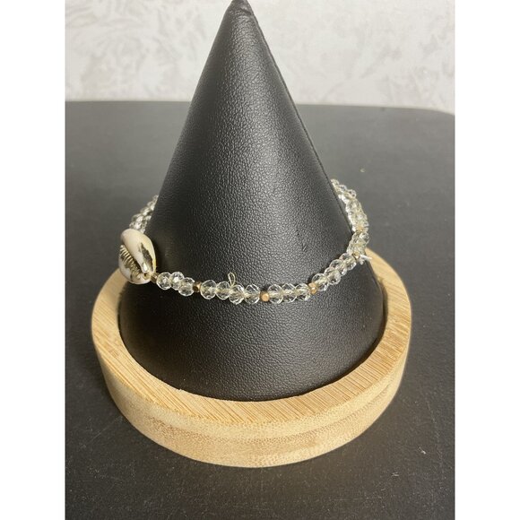 Clear Bead & Cowrie Shell Bracelet 7" Elastic Clear Stretch - Picture 5 of 5